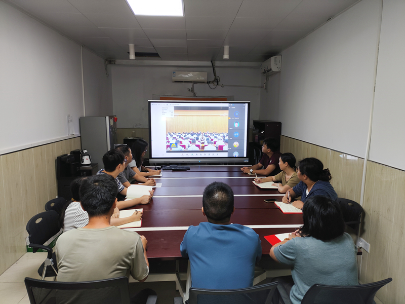 召开党员大会暨专题党课活动 中山分会场.jpg